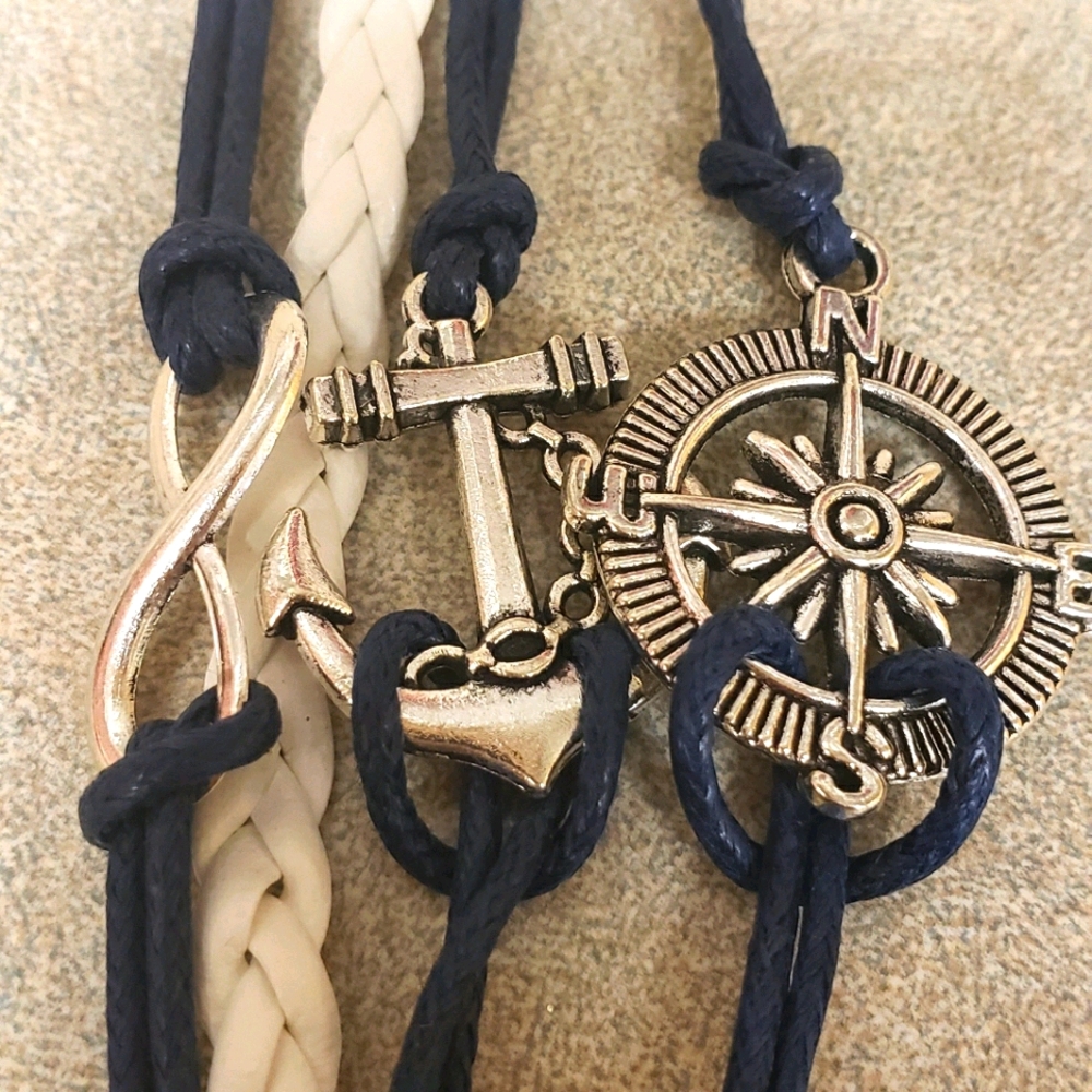 🌴 Tropical Blue And White Anchor Compass Bracelet